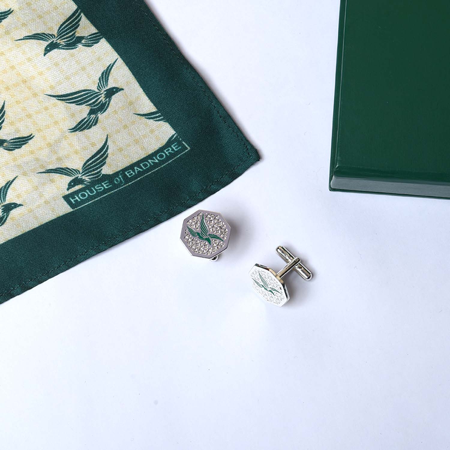 Regal Eagle Pocket Square & Cufflinks Set
