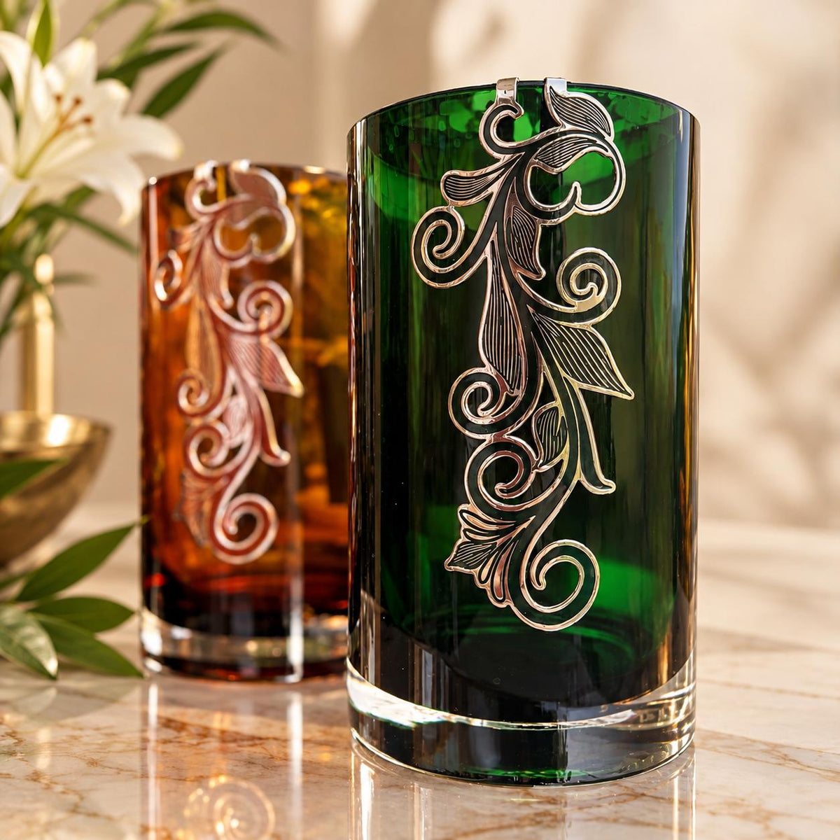 Amorino Vase